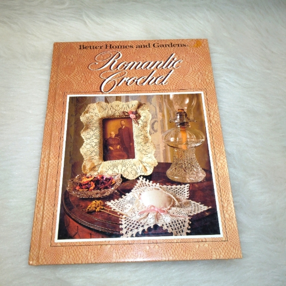 BOOK Better Homes and Gardens Romantic Crochet